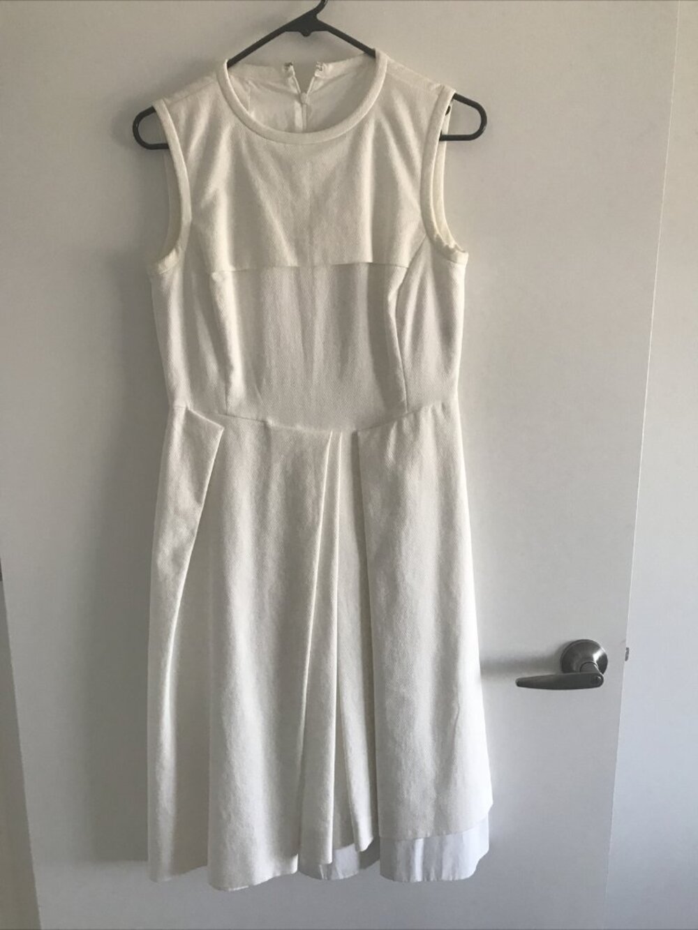 Lela Rose White Sleeveless Formal Midi Dress Size 6
